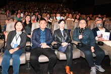 「ドライブ・マイ・カー」香港での上映・登壇イベントの様子。1列目左から2番目が濱口竜介。
