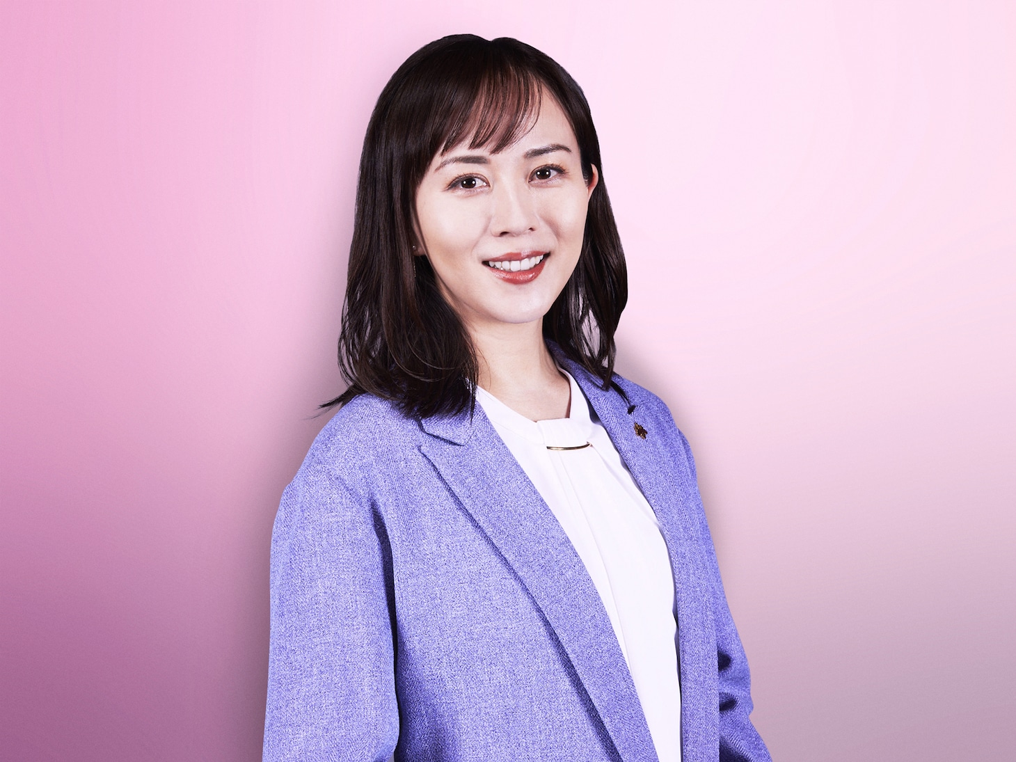 仲井戸みなみ役の比嘉愛未。