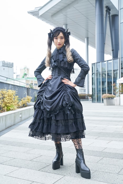 りこめろ役の中田クルミ。