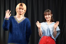 「君は放課後インソムニア」完成報告イベントの様子。左から奥平大兼、森七菜。