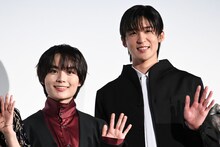 大西流星（なにわ男子）と目黒蓮（Snow Man）。