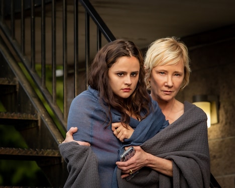 「ガール・イン・ザ・ルーム13」場面写真