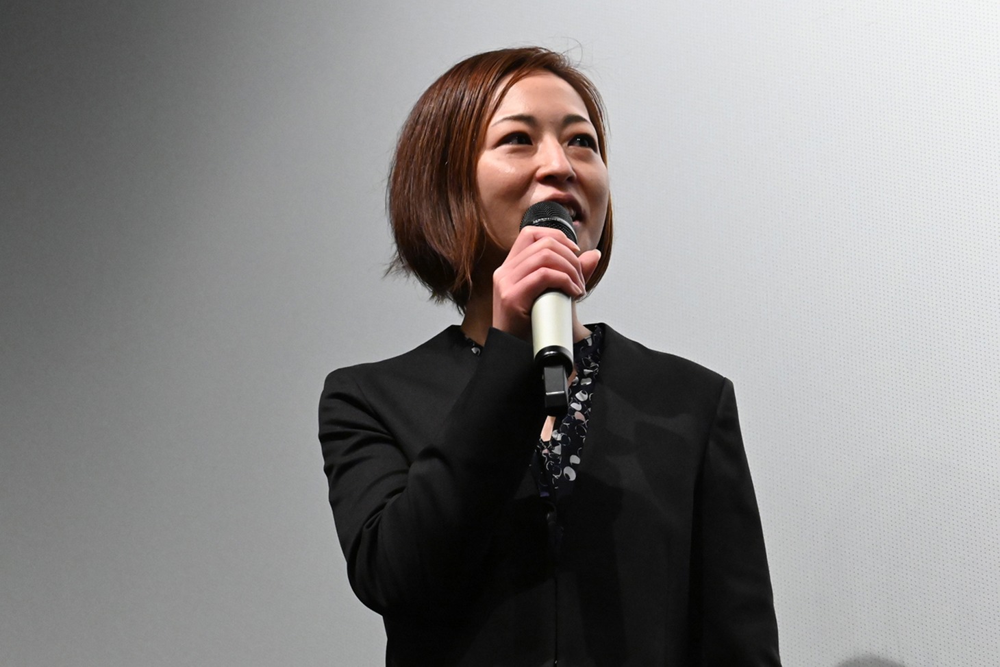 穂坂友紀