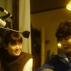 宮沢氷魚がアパートの壁に絵を描く「はざまに生きる、春」メイキング映像