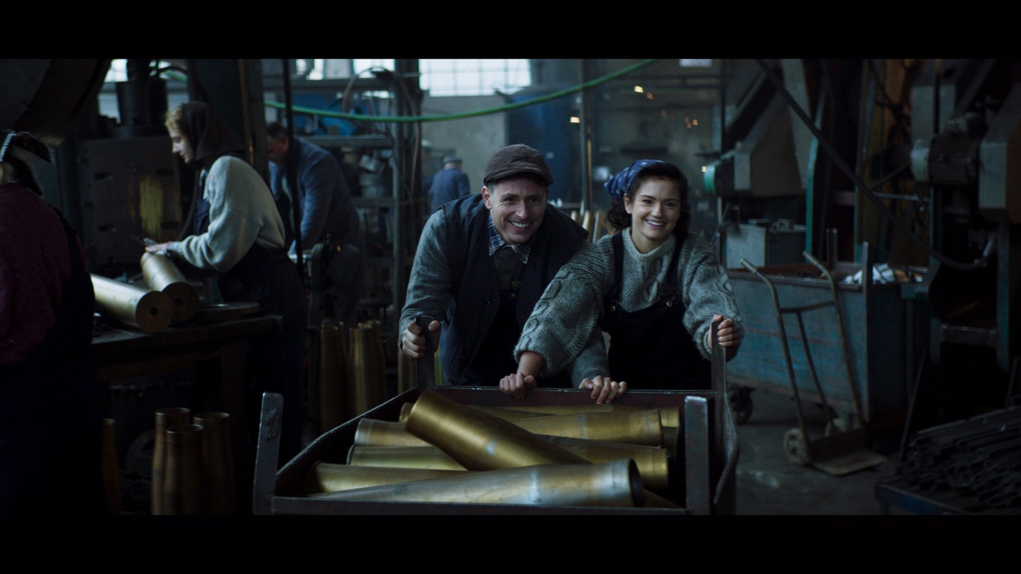 「未来は裏切りの彼方に」新場面写真