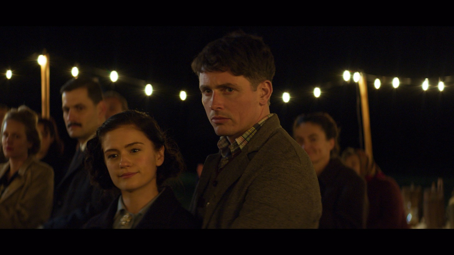 「未来は裏切りの彼方に」新場面写真