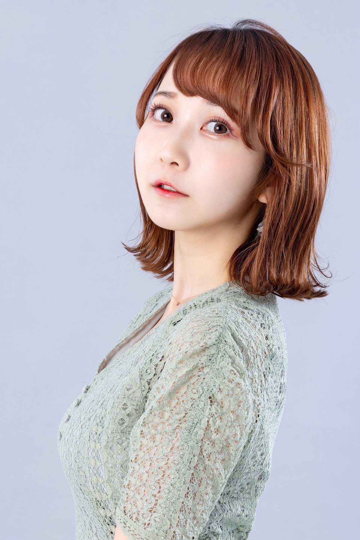秋田知里