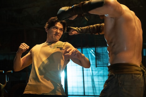 「聖闘士星矢 The Beginning」場面写真