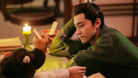 「恋の都の美貌録」場面写真