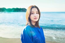 「水は海に向かって流れる」より、広瀬すず演じる榊千紗。