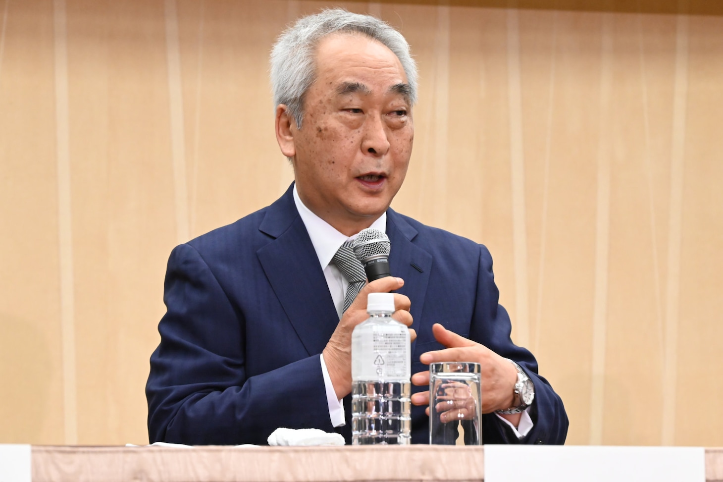 新藤次郎
