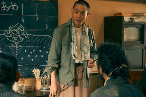 「銀河鉄道の父」より、菅田将暉演じる宮沢賢治。