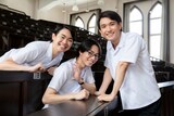 「ながたんと青と -いちかの料理帖-」メイキング写真より、左から小柴陸、作間龍斗、吉川太郎。