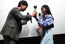 左から佐近圭太郎、森田想。