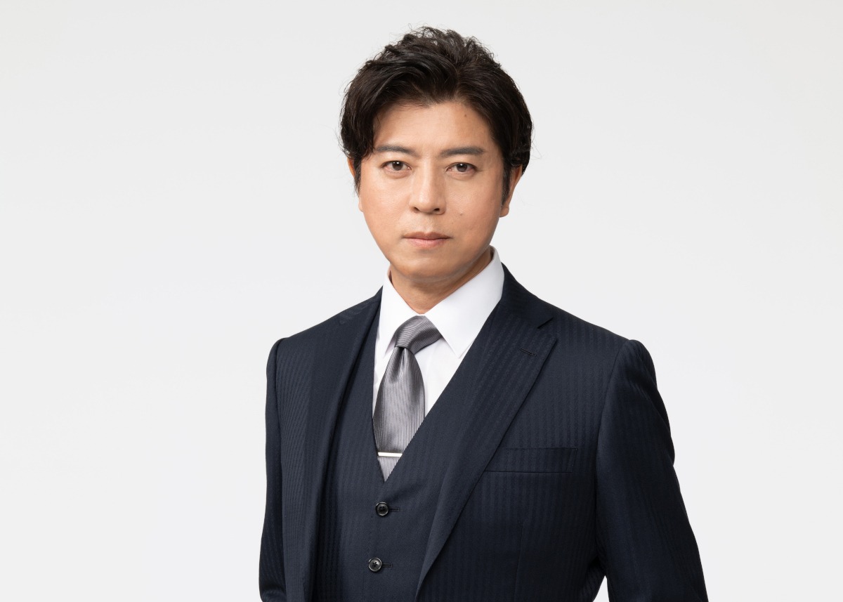 護道京吾役の上川隆也。