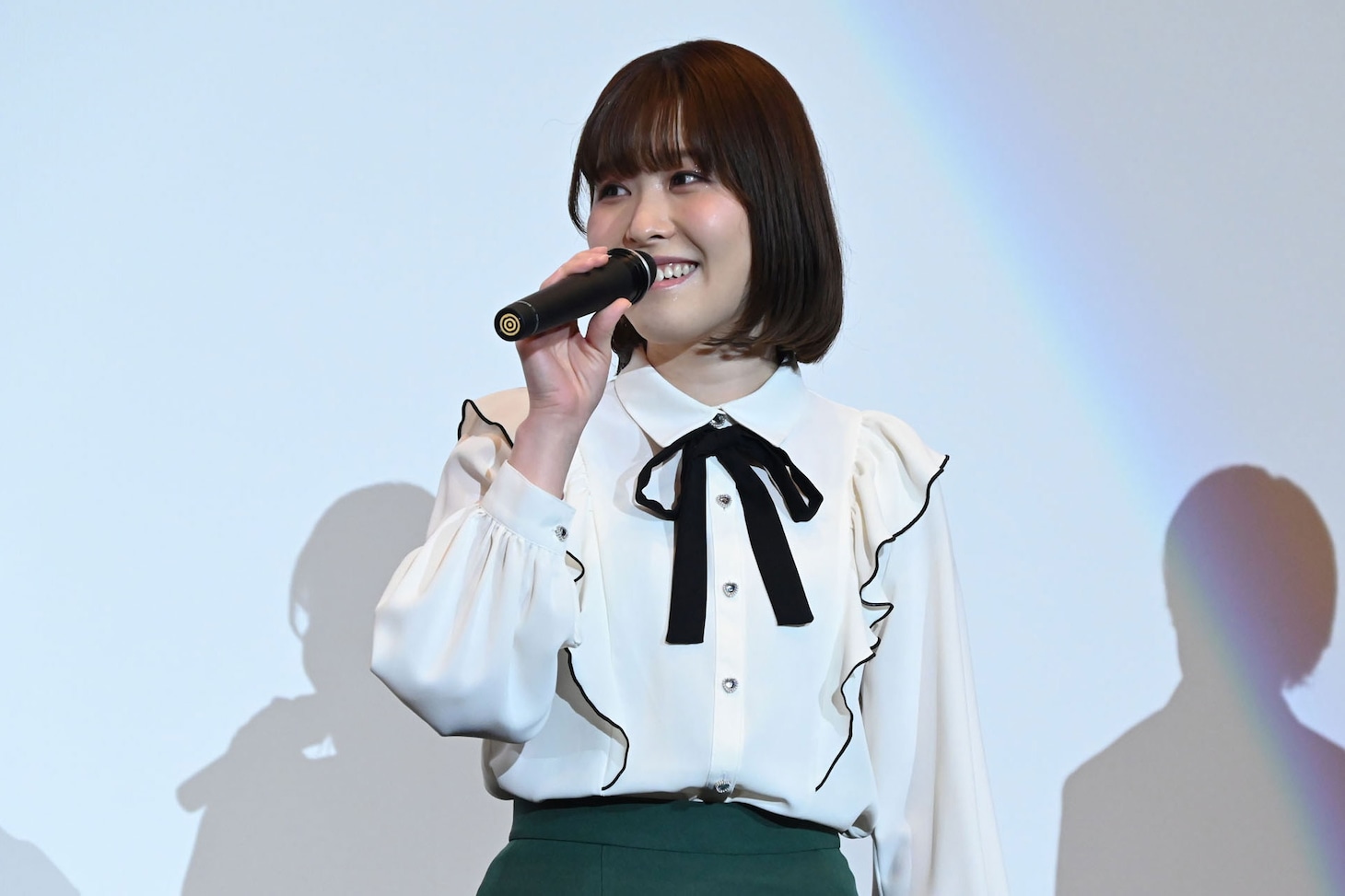 石見舞菜香