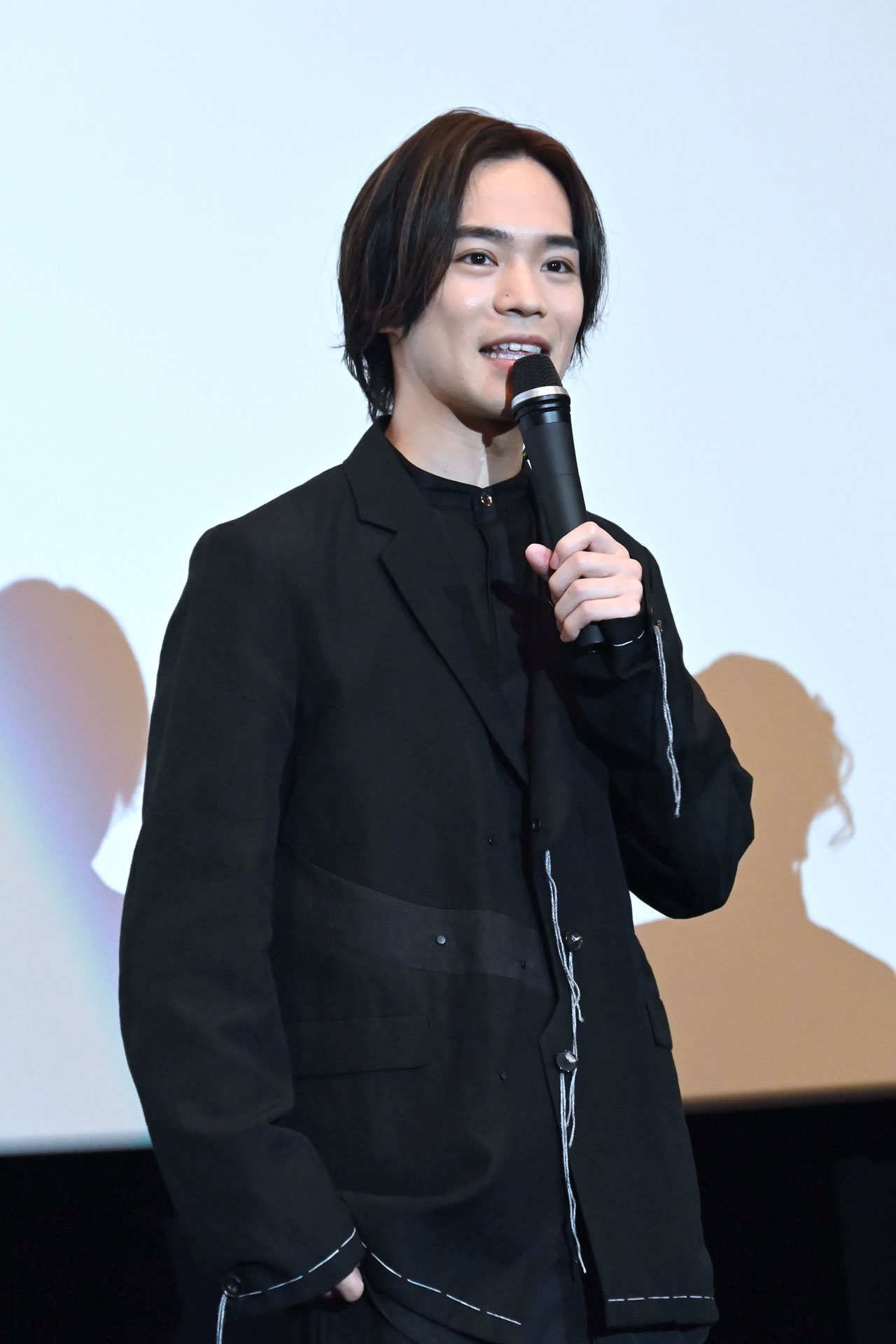 小野賢章