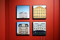 「ウェス・アンダーソンすぎる風景展 あなたのまわりは旅のヒントにあふれている」の様子。