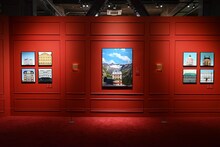 「ウェス・アンダーソンすぎる風景展 あなたのまわりは旅のヒントにあふれている」の様子。