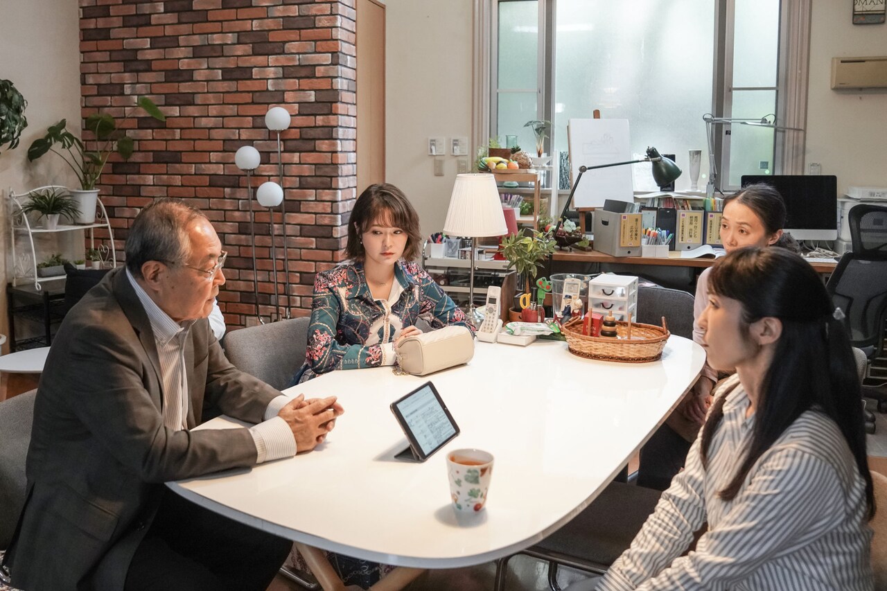 「シェアの法則」場面写真