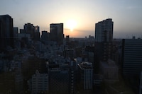 109シネマズプレミアム新宿10階プレミアムラウンジ「OVERTURE」からの眺め。