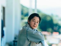 「怪物」より、田中裕子演じる伏見。