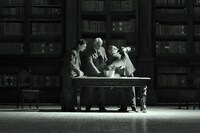 「遺灰は語る」場面写真