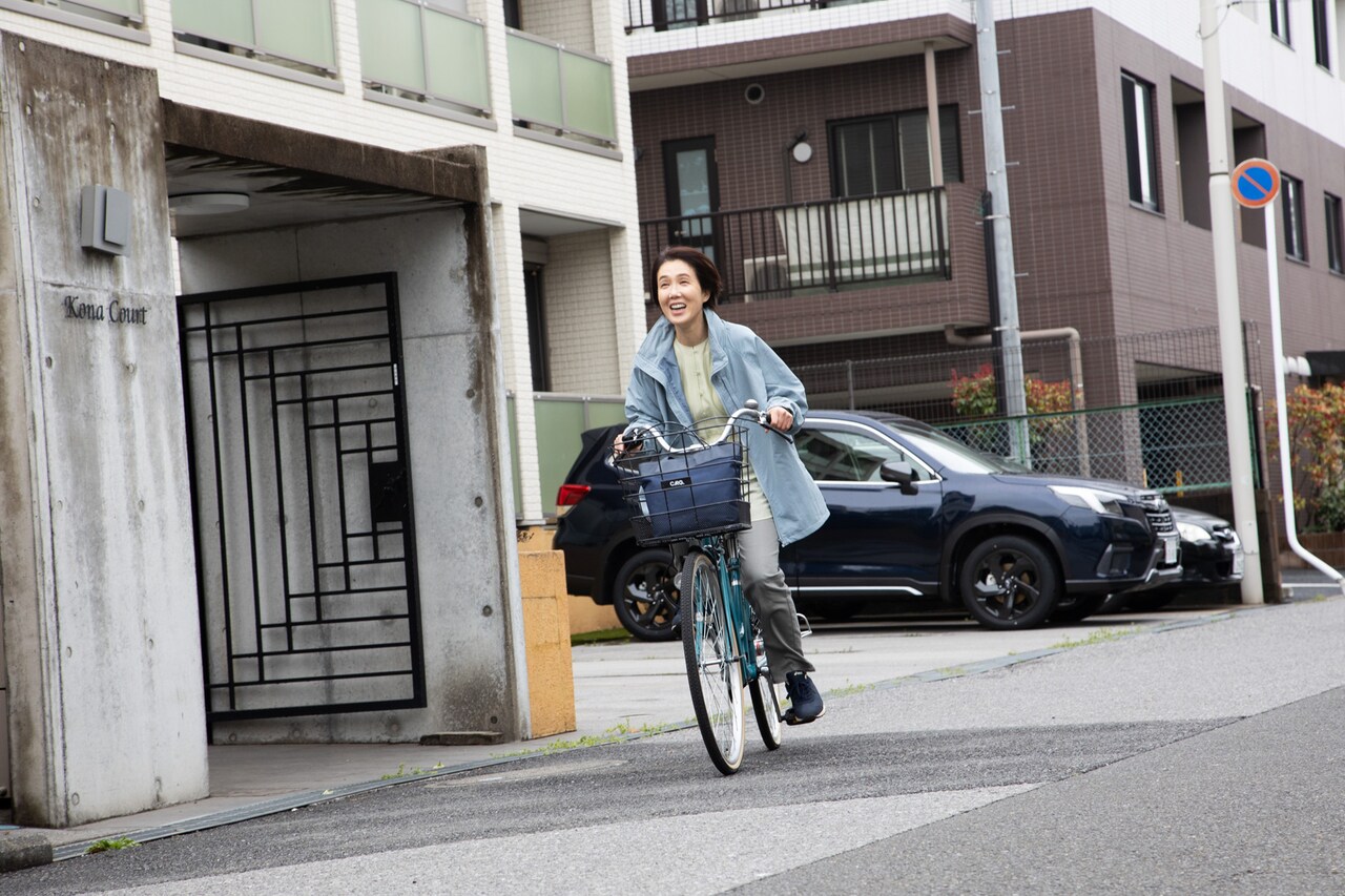 祈り、歌い、踊る…筒井真理子が“勉強会”に参加する「波紋」本編映像