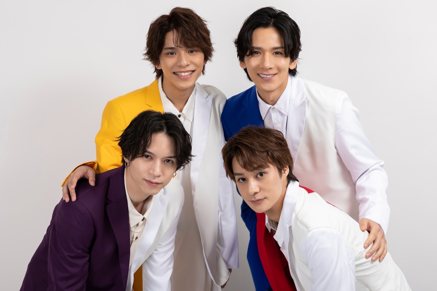 左上から時計回りに新正俊、松田岳、高崎翔太、北村諒。