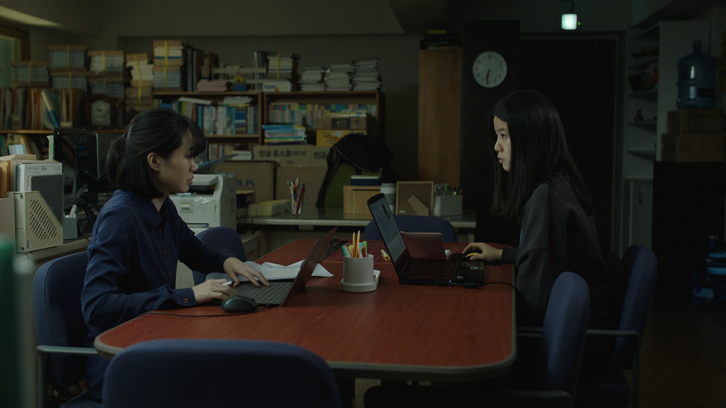 「同じ下着を着るふたりの女」場面写真