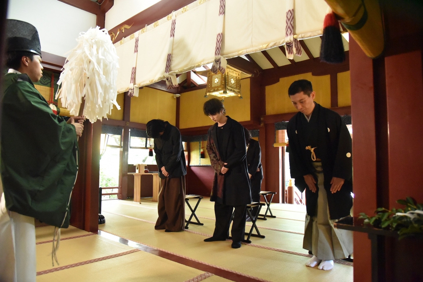 金王八幡宮での祈祷の様子。