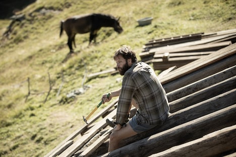 「帰れない山」新場面写真