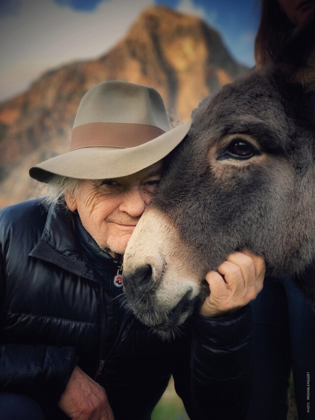 イエジー・スコリモフスキとEOを演じたタコ。