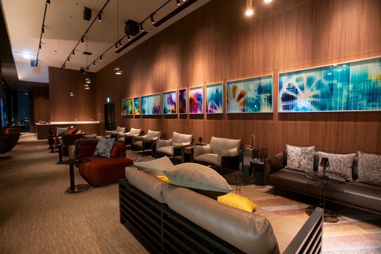 CLASS S利用者が映画鑑賞後に過ごせるプレミアムラウンジ「OVERTURE」。（提供写真）