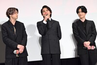 左から山田裕貴、北村匠海、吉沢亮。