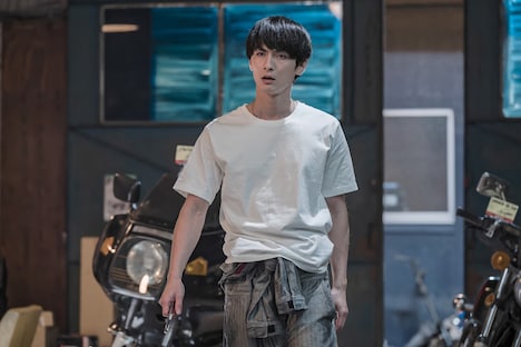 高良健吾演じる真一郎。