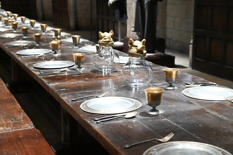 ホグワーツ魔法魔術学校大広間の様子。