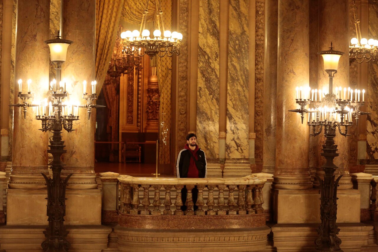 すしの配達に訪れたフリーターがオペラ披露「テノール！ 人生はハーモニー」予告編