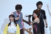 「暴太郎戦隊ドンブラザーズVSゼンカイジャー」最速上映舞台挨拶の様子。