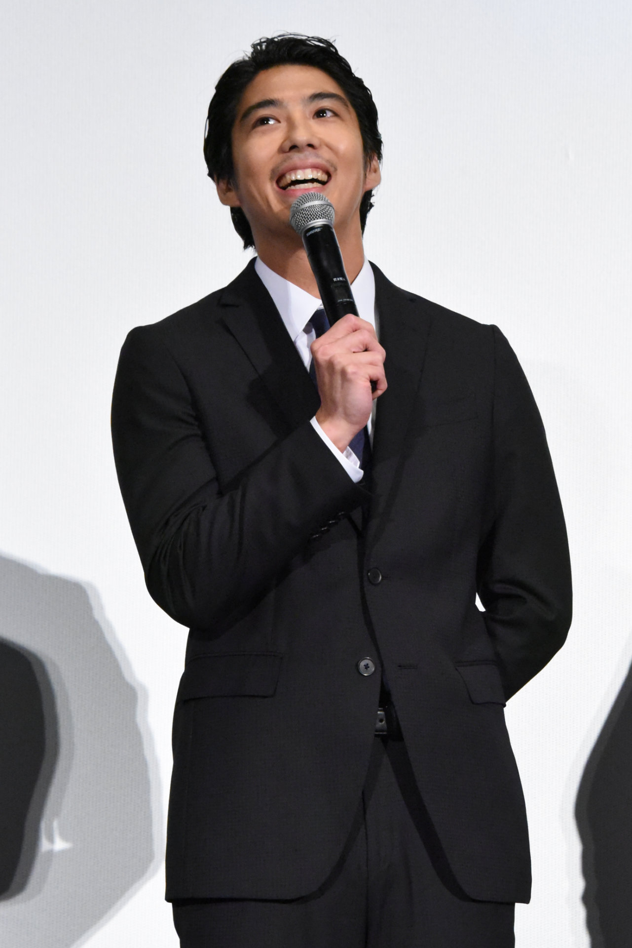 賀来賢人