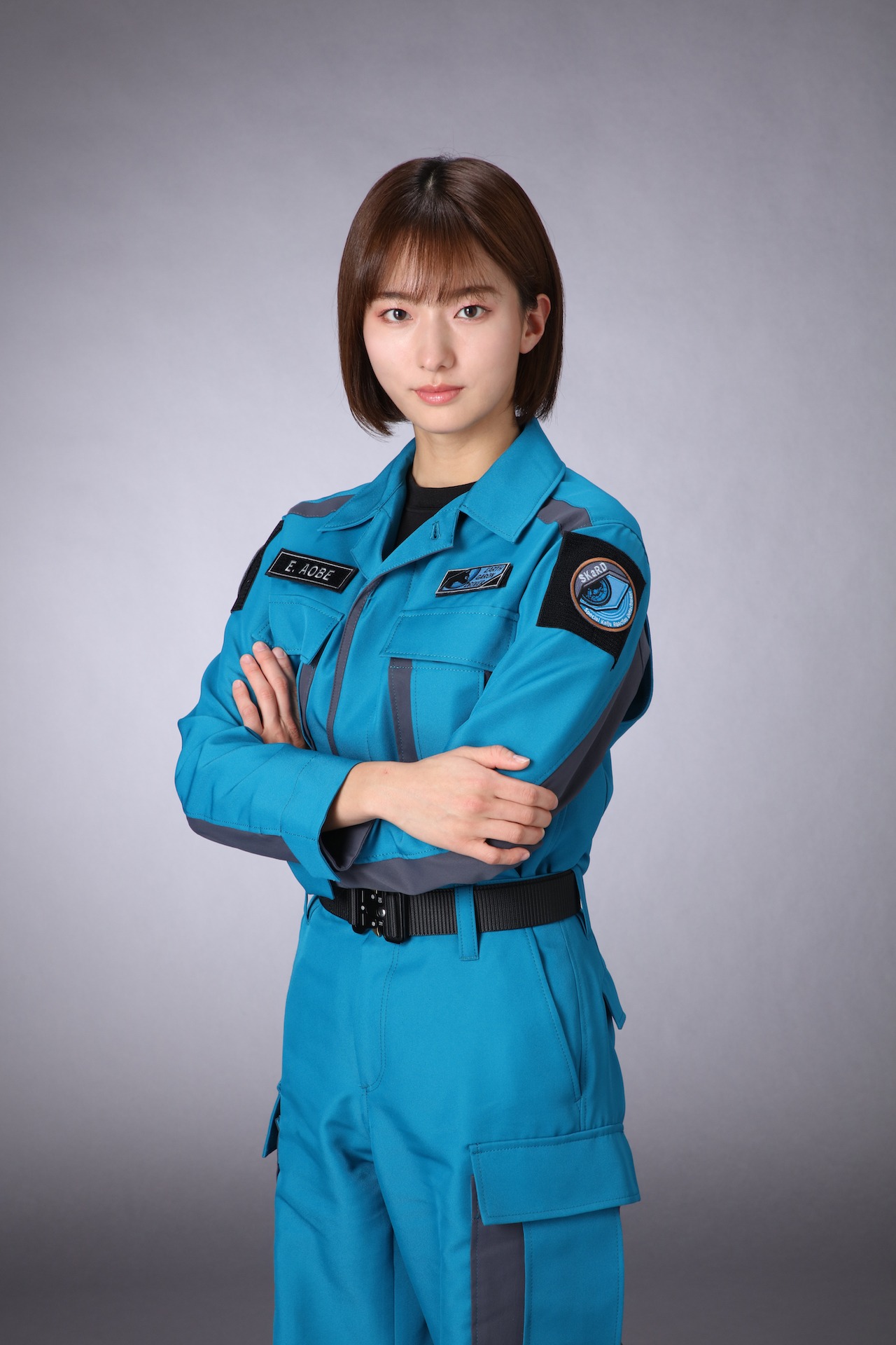 搗宮姫奈扮するアオベ エミ。