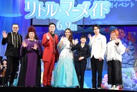 左から大塚明夫、浦嶋りんこ、木村昴、豊原江理佳、野地祐翔、海宝直人、高乃麗。