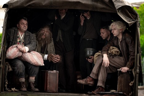 「フリークスアウト」メイキング写真