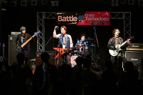 「ギーツエクストラ 仮面ライダーパンクジャック」場面写真