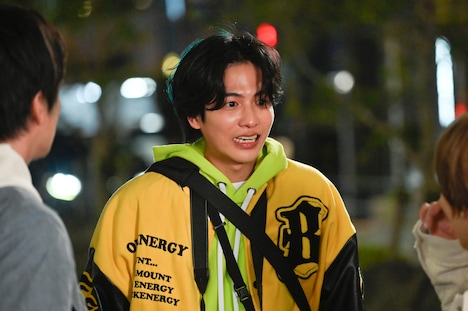 志尊淳演じる座山道男。