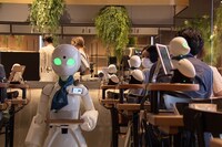 「NO LIMIT, YOUR LIFE ノー リミット, ユア ライフ」場面写真