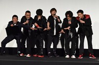 左から田村裕、三宅健太、神尾晋一郎、仲村宗悟、笠間淳、木村昴。