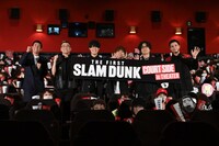 「THE FIRST SLAM DUNK」COURT SIDE in THEATER 声優トークイベント上映会の様子。左から田村裕、三宅健太、神尾晋一郎、仲村宗悟、笠間淳、木村昴。