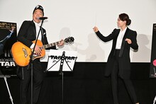 左からみやぞん、西野未姫。