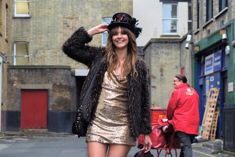 「ミレニアル・ガールズ～ロンドン無計画ライフ～」場面写真